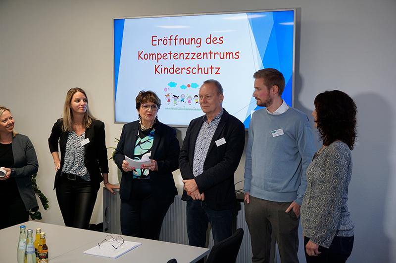 Ein Porträt von Kai Frisch und Bildungsministerin Christine Streichert-Clivot.